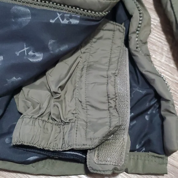 Snow suite - Picture 4 of 4